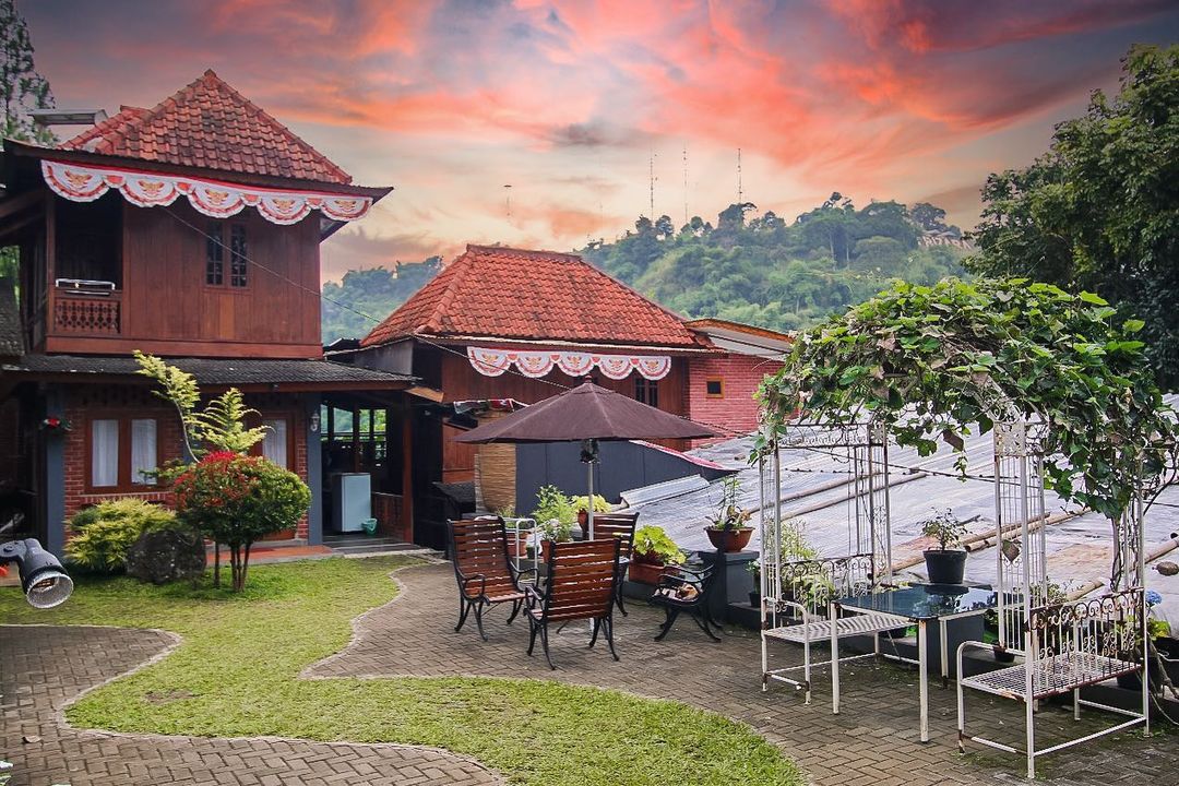 7 Villa Murah di Lembang yang Cocok dinikmati saat Liburan